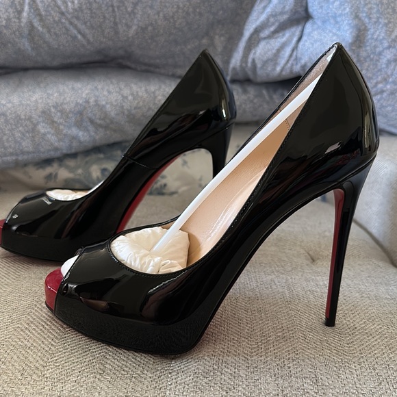 Christian Louboutin Very Prive 120 Patent - Picture 4 of 8
